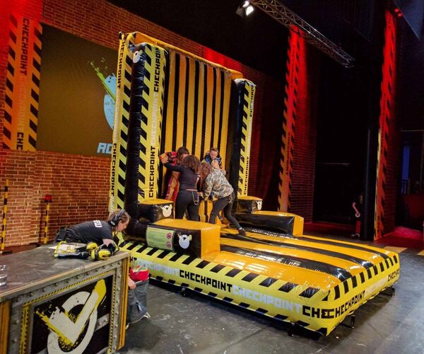 JB Promotions van JB Inflatables; De maatwerk specialist voor opblaasbare reclame artikelen en promotiematerialen op maat gemaakt