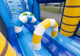 Zamów unikalny nadmuchiwany tor przeszkód o szerokości 17 metrów w stylu surfingu dla dzieci. Kup nadmuchiwane tory przeszkód online już teraz w JB Dmuchańce Polska