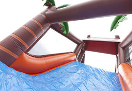 Unikalny 17-metrowy tor przeszkód w motywie dżungli z 7 elementami gry i kolorowymi przedmiotami dla dzieci. Kup nadmuchiwane tory przeszkód online już teraz w JB Dmuchańce Polska