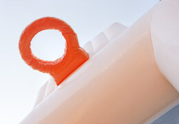 Kup wielofunkcyjną arenę sportową do różnego rodzaju zajęć sportowych zarówno dla młodszych, jak i starszych. Zamów nadmuchiwaną arenę sportową już teraz online w JB Dmuchańce Polska