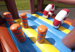 Imponująca nadmuchiwana zjeżdżalnia z motywem rekina z brodzikiem dla dzieci. Kup nadmuchiwane zjeżdżalnie online w JB Dmuchańce Polska