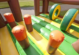 Nadmuchiwana zjeżdżalnia w stylu goryla z brodzikiem, imponującym obiektem 3D, świeżymi kolorami i przeszkodami 3D dla dzieci. Zamów nadmuchiwane zjeżdżalnie już teraz online w JB Dmuchańce Polska