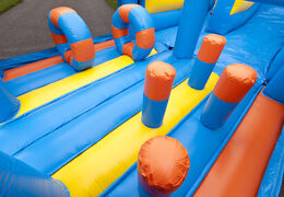 Wielofunkcyjna dmuchana zjeżdżalnia w motywie błazenka z brodzikiem, imponującym obiektem 3D, świeżymi kolorami i przeszkodą 3D dla dzieci. Zamów nadmuchiwane zjeżdżalnie już teraz online w JB Dmuchańce Polska