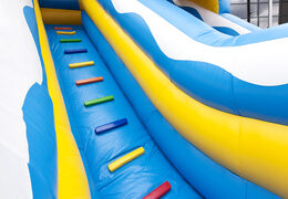 Nadmuchiwana zjeżdżalnia z motywem błazenka z brodzikiem, imponującym obiektem 3D, świeżymi kolorami i przeszkodą 3D dla dzieci. Zamów nadmuchiwane zjeżdżalnie już teraz online w JB Dmuchańce Polska