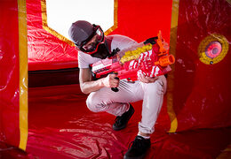 Zamów dmuchaną arenę do gier interaktywnych