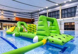 Zamów dmuchaną zjeżdżalnię z motywem krokodyla dla młodszych i starszych. Kup nadmuchiwane atrakcje wodne online już teraz w JB Dmuchańce Polska