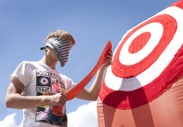 Do kupienia mały dmuchany osioł do zabawy w celne przyklejanie na rzep ogona. Zamów z dostawą wyjątkowe konstrukcje dmuchanych gier z profesjonalnej firmy JB Dmuchance 