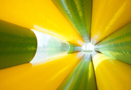 Na sprzedaż żółto zielono niebieski 6 metrowy dmuchany tor tunel do pokonywania równolegle na czas przez dzieci . Zamów kompletne dmuchane place zabaw w atrakcyjnych cenach od JB Dmuchance. 