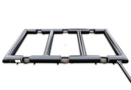 Kup dmuchane boiska do piłki nożnej panna podzielone na trzy mniejsze boiska do różnych aktywności sportowych. Zamów nadmuchiwane boiska do piłki nożnej panna już teraz online w JB Dmuchańce Polska