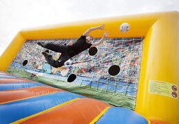 Kup bramkę do piłki nożnej z dmuchanym łóżkiem dla małych i dużych. Zamów nadmuchiwaną bramkę do piłki nożnej z łóżkiem już teraz online w JB Dmuchańce Polska