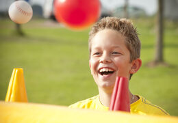 Na sprzedaż dmuchana atrakcja gra dla dzieci z wirującymi w powietrzu kulkami. Zamów z dostawą oryginalne konstrukcje dmuchanych gier z profesjonalnej firmy JB Dmuchance 