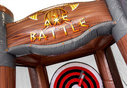 Zdobądź nadmuchiwaną grę Axe Battle zarówno dla młodych, jak i starszych. Zamów dmuchane zamki już teraz online w JB Dmuchańce Polska