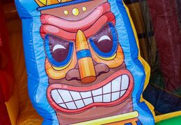 Kup dmuchany zamek do skakania boss slidebox w motywie Hawaje ze zjeżdżalnią dla dzieci. Zamów dmuchane zamki online w JB Dmuchańce Polska