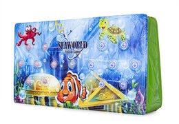 Kup nadmuchiwaną ścianę IPS Splash Wall w motywie Seaworld z rozpylaczem wody u góry dla młodych i starszych. Zamów nadmuchiwane ściany IPS Splash już teraz online w JB Dmuchańce Polska