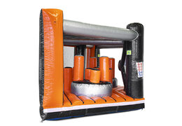 Zamów tor szturmowy Giga w motywie Pillar Dodge Corner dla dzieci. Kup nadmuchiwane tory przeszkód online już teraz w JB Dmuchańce Polska