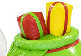 Do kupienia 9 metrowe dmuchane sanie z reniferem i dmuchanym mikołajem w klimacie świątecznym. Zamów wyjątkowe personalizowane atrakcje świąteczne od producenta JB Dmuchance 