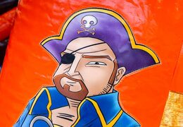 Zamów nadmuchiwany, otwarty, wielozadaniowy dmuchany zamek ze zjeżdżalnią w pirackim motywie dla dzieci. Kup dmuchane zamki online w JB Dmuchańce Polska