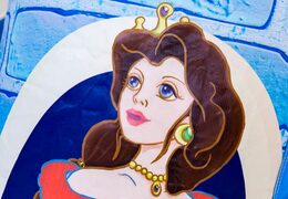 Zamów niebieski, wielofunkcyjny dmuchany zamek z motywem księżniczki ze zjeżdżalnią dla dzieci. Kup dmuchane zamki online w JB Dmuchańce Polska