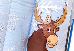 Kup kryty dmuchany, nadmuchiwany, wielozadaniowy, niebiesko-biały, lodowy zamek ze zjeżdżalnią i obiektami 3D dla dzieci. Zamów dmuchane zamki online w JB Dmuchańce Polska