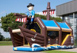 Kup strzelecką kombinację piratów do odbijania domu pokrytą strzelanką i zjeżdżalnią dla dzieci. Zamów bounce house online w JB Dmuchańce Polska