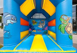 Na sprzedaż dmuchany skakaniec w kolorze niebieskim z motywem akwarium. Idealny dmuchaniec na imprezy w plenerze. Zamów w JB Inflatables