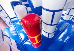 Średni nadmuchiwany domek do skakania z motywem zamkowym dla dzieci. Zamów nadmuchiwane domy do skakania online w JB Dmuchańce Polska