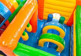 Kup średni dmuchany, wielozadaniowy, dmuchany zamek ze zjeżdżalnią dla dzieci. Zamów dmuchane zamki do skakania online w JB Dmuchańce Polska