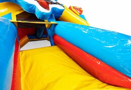 Sprzedam dmuchany zamek kombi z motywem superbohatera dla dzieci. Zamów teraz dmuchane zamki ze zjeżdżalnią w JB Dmuchańce Polska