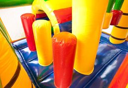 Wielofunkcyjny leżaczek krokodylowy ze zjeżdżalnią, zabawne obiekty na powierzchni do skakania i przyciągające wzrok obiekty 3D dla dzieci. Zamów nadmuchiwane leżaczki online w JB Dmuchańce Polska