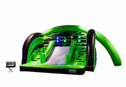 Zamów nadmuchiwany tor przeszkód z bramkarzem z interaktywnym sportem, aby zrobić zawody dla dzieci