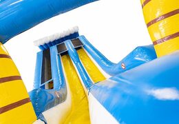 Nadmuchiwana zjeżdżalnia wodna na sprzedaż w kolorze niebieskim i białym oraz palmami dla dzieci