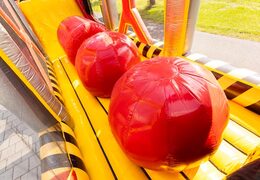 Tematyczny kurs szturmowy z meganapięciem na sprzedaż w JB Inflatables