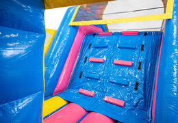 Kup 13 metrowy nadmuchiwany tor przeszkód z motywem Flamingo dla dzieci.  Zamów nadmuchiwane tory przeszkód już teraz online w JB Dmuchańce Polska