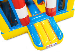 Kup dmuchaną zjeżdżalnię 4 w 1 z motywem Gumowej Kaczuszki dla swoich dzieci. Zamów teraz dmuchane zjeżdżalnie online w JB Dmuchańce Polska