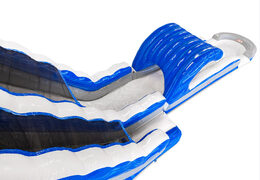 Zamów dmuchaną zjeżdżalnię w kolorze niebieskim, białym, srebrnym