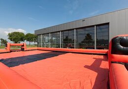 Do sprzedania pomarańczowy z czarnym piłkarskim torem mydlanym