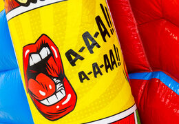 Ilustracja kreskówkowa na zamku dmuchanym Doubleslide w temacie Komiks