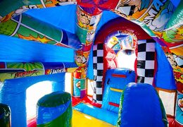 Zamów dziś zamek dmuchany A-frame Super Comic w stylu komiksowym w JB Inflatables