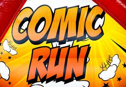 Wysokiej jakości kolorowy tor przeszkód w tematyce komiksowej