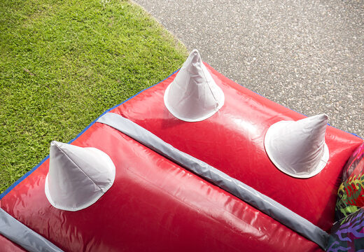 Kup mini-rundowy tor przeszkód z rekinami o długości 8 m z obiektami 3D dla dzieci. Zamów nadmuchiwane tory przeszkód już teraz online w JB Dmuchańce Polska