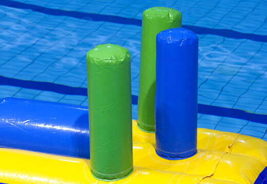 Zamów wybieg dla delfinów ze zjeżdżalnią z zabawnymi przedmiotami dla młodszych i starszych. Kup nadmuchiwane atrakcje wodne online już teraz w JB Dmuchańce Polska