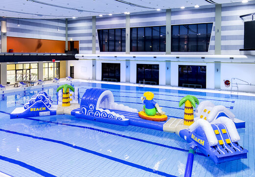 Kup teraz podwójny tor przeszkód rozbudowana atrakcja wodna dla dzieci z motywem surfera. Zamów online dmuchane tory wodne które przyciągną wzrok klientów od JB Dmuchance