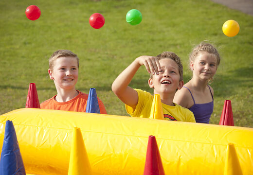Na sprzedaż dmuchana atrakcja gra dla dzieci z wirującymi w powietrzu kulkami. Zamów z dostawą oryginalne konstrukcje dmuchanych gier z profesjonalnej firmy JB Dmuchance 