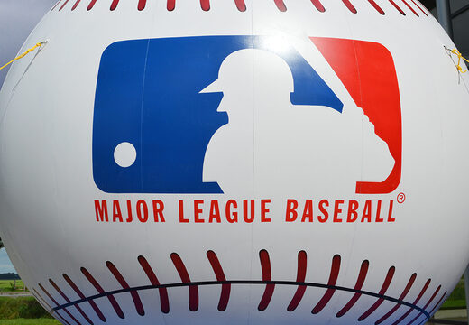 Kup dużą nadmuchiwaną replikę produktu Mega Major League Baseball. Zamów nadmuchiwaną reklamę już teraz online w JB Dmuchańce Polska