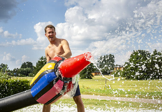 Na sprzedaż kolorowa dmuchana armatka pistolet do piany dla dzieci.Zamów dmuchane obiekty do ciekawych zabaw od producenta JB Dmuchance