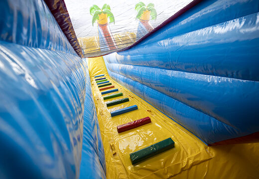 Kup idealną dmuchaną zjeżdżalnię w pirackim stylu z obiektami 3D dla dzieci. Zamów nadmuchiwane zjeżdżalnie już teraz online w JB Dmuchańce Polska