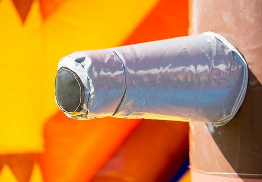 Kup dmuchany zamek z motywem pirackim ze zjeżdżalnią dla dzieci. Kup dmuchane zamki online w JB Dmuchańce Polska