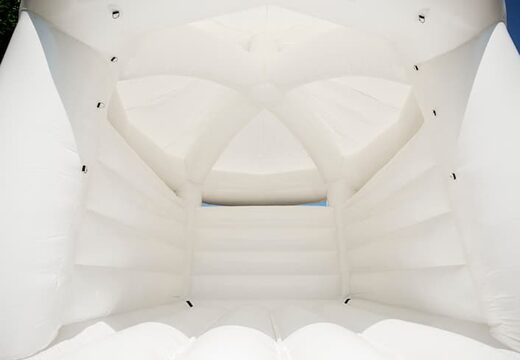 Kup standardowego dmuchany zamek karuzelowego w motywie ślubnym dla dzieci. Zamów dmuchane zamki online w JB Dmuchańce Polska