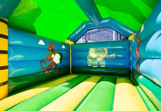 Kup standardowe dmuchany zamek w dżungli w efektownych kolorach z dużym obiektem 3D z gorylem na górze dla dzieci. Kupuj dmuchane zamki przez online w JB Dmuchańce Polska