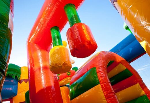 Kup średni dmuchany zamek do skakania w motywie plażowym ze zjeżdżalnią dla dzieci. Zamów dmuchane zamki do skakania online w JB Dmuchańce Polska